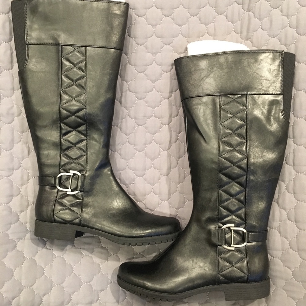 BRAND NEW Life Stride Black Boots